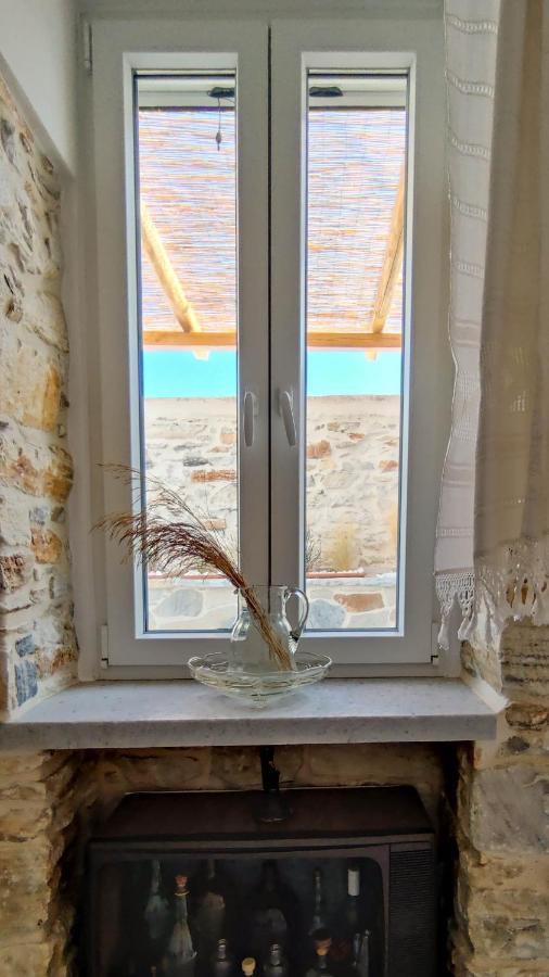 Laina Traditional Guest House Aperathos Екстер'єр фото