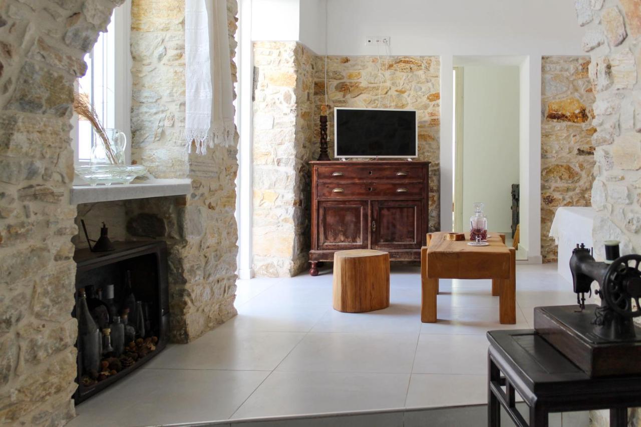 Laina Traditional Guest House Aperathos Екстер'єр фото